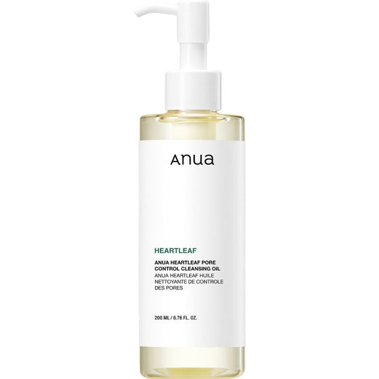 ANUA Heartleaf Pore Control Cleansing Oil 200 ml — flacon cu pompă pe fundal alb