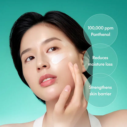 Aplicarea PURITO Mighty Bamboo Panthenol Cream, cu 10% panthenol, pe față